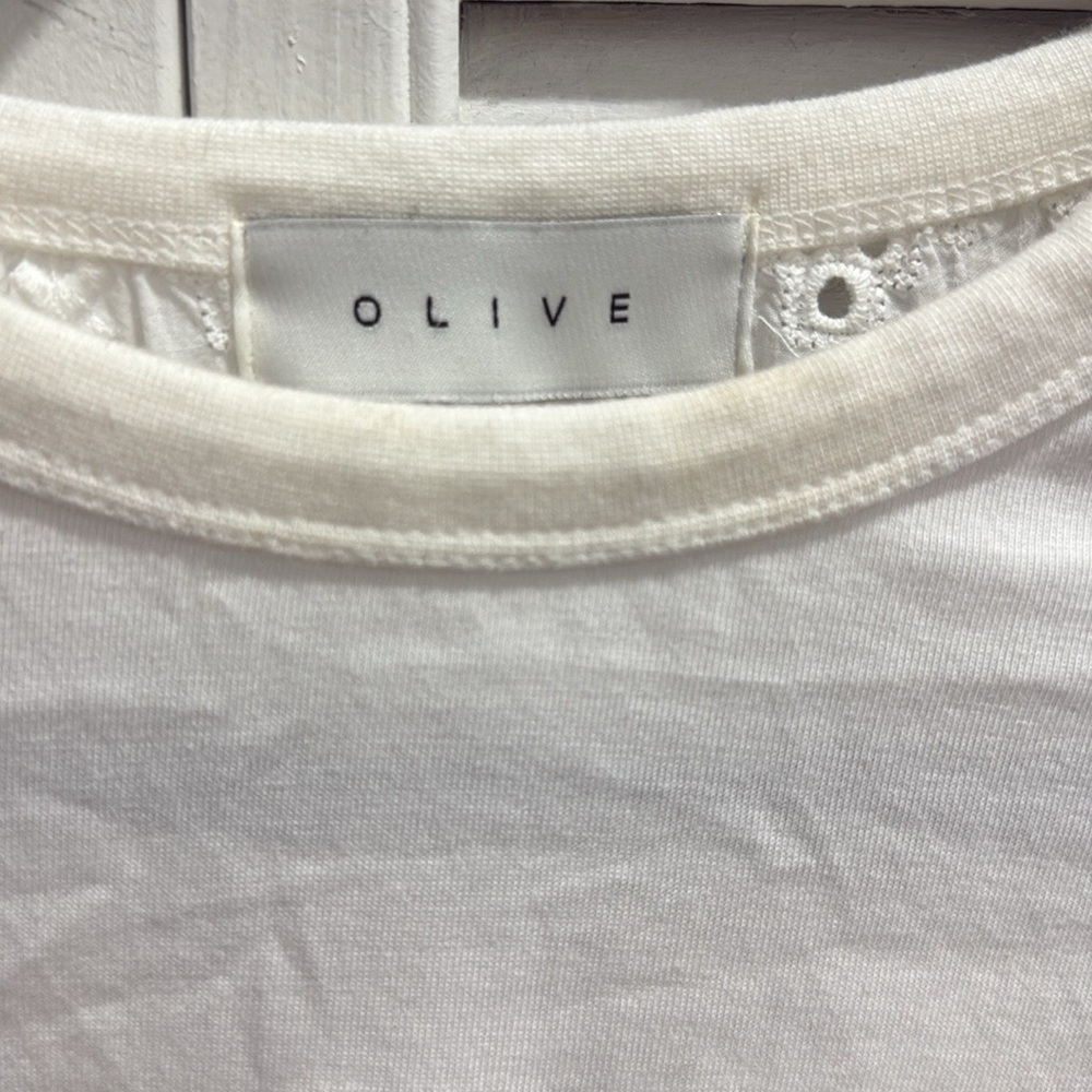 Olive Chic White Lace Hem Short Sleeve Top - Picture 3 of 4